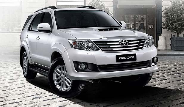 TOYOTA SEVERN SEATER FORTUNER
