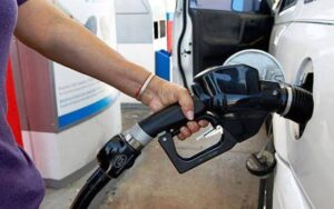Oil climbs above $109 as petrol prices spike